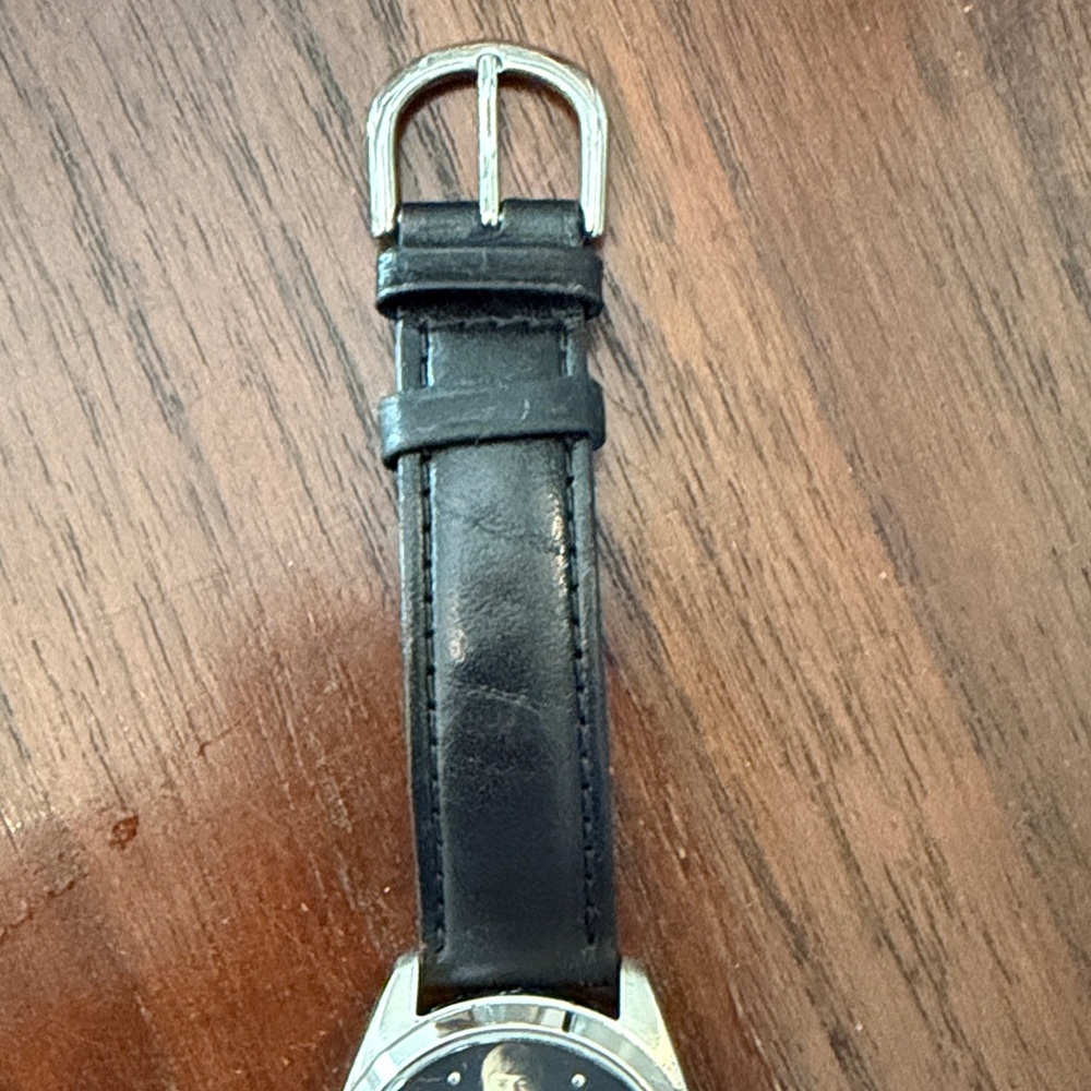 Vintage 1996 The Beatles Silver and Black M/F Wristwatch - Picture 2 of 5
